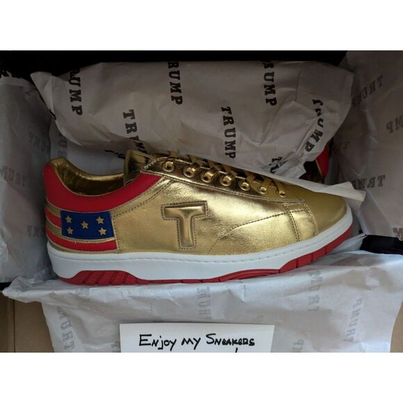 IN HAND! President Trump GOLD Limited #987/1000 Never Surrender Sneakers M13 main image 7